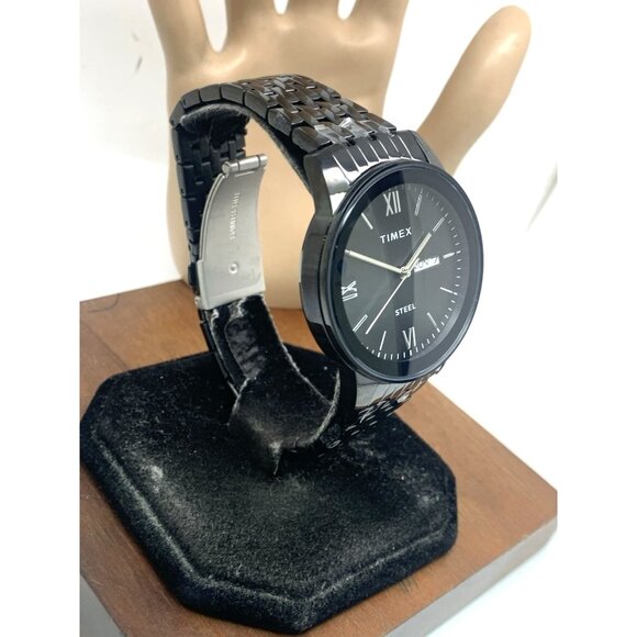 Timex Men's Watch TW2T50400 Quartz Black Dial Day Date Stainless Steel 41mm - Picture 13 of 13